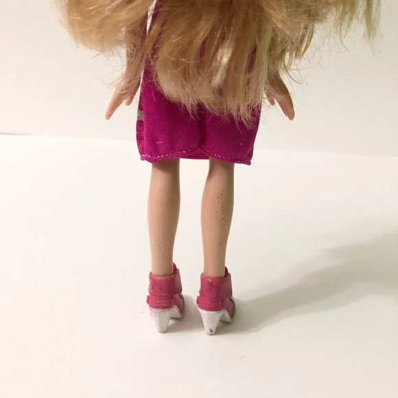MGA  Bratz Cloe Doll Dress and Shoes TLC - Picture 9 of 16